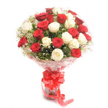 30 Red and White Roses Bunch