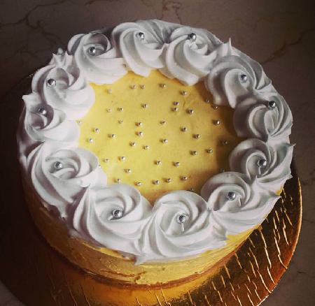 Butter Mousse Cake Half Kg