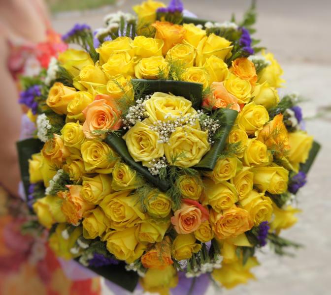 50 Yellow Roses Bunch