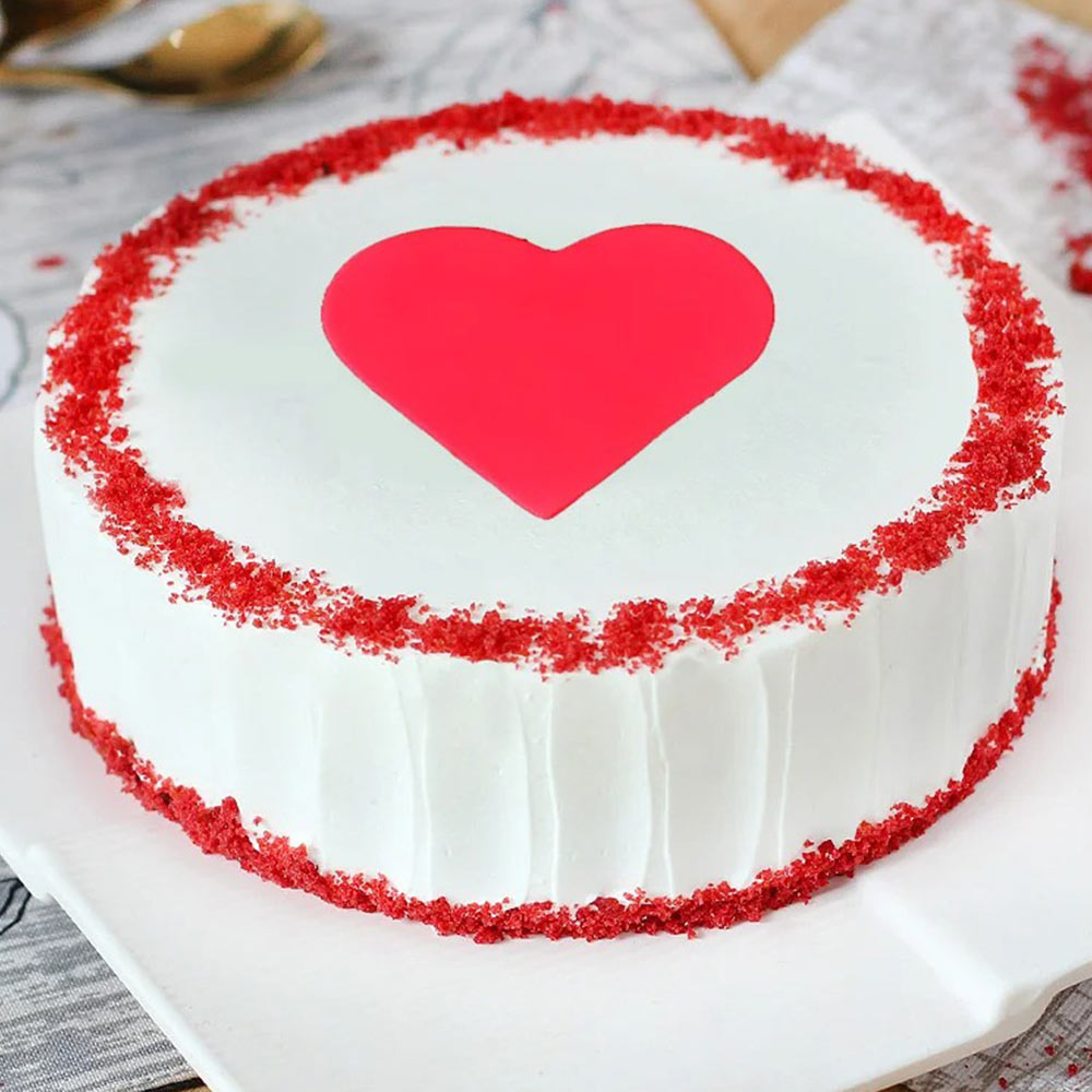 Fondant Heart in Red Velvet Cake